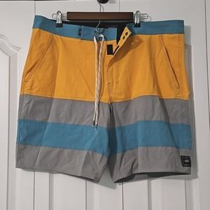 Vans Men's Board Shorts Size 40